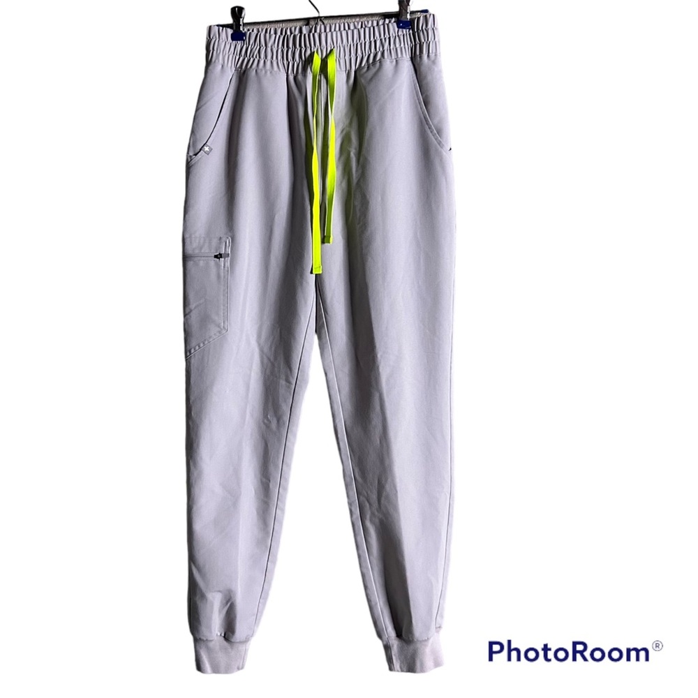 Figs Technical Collection Scrub Jogger Pants. Small. Light Gray